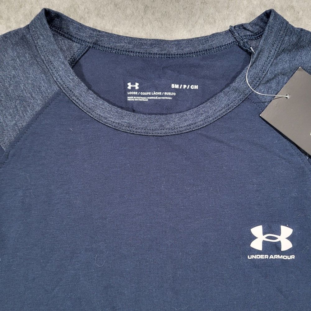 Under Armour Performance Short Sleeve Tshirt Mens Small Loose Navy